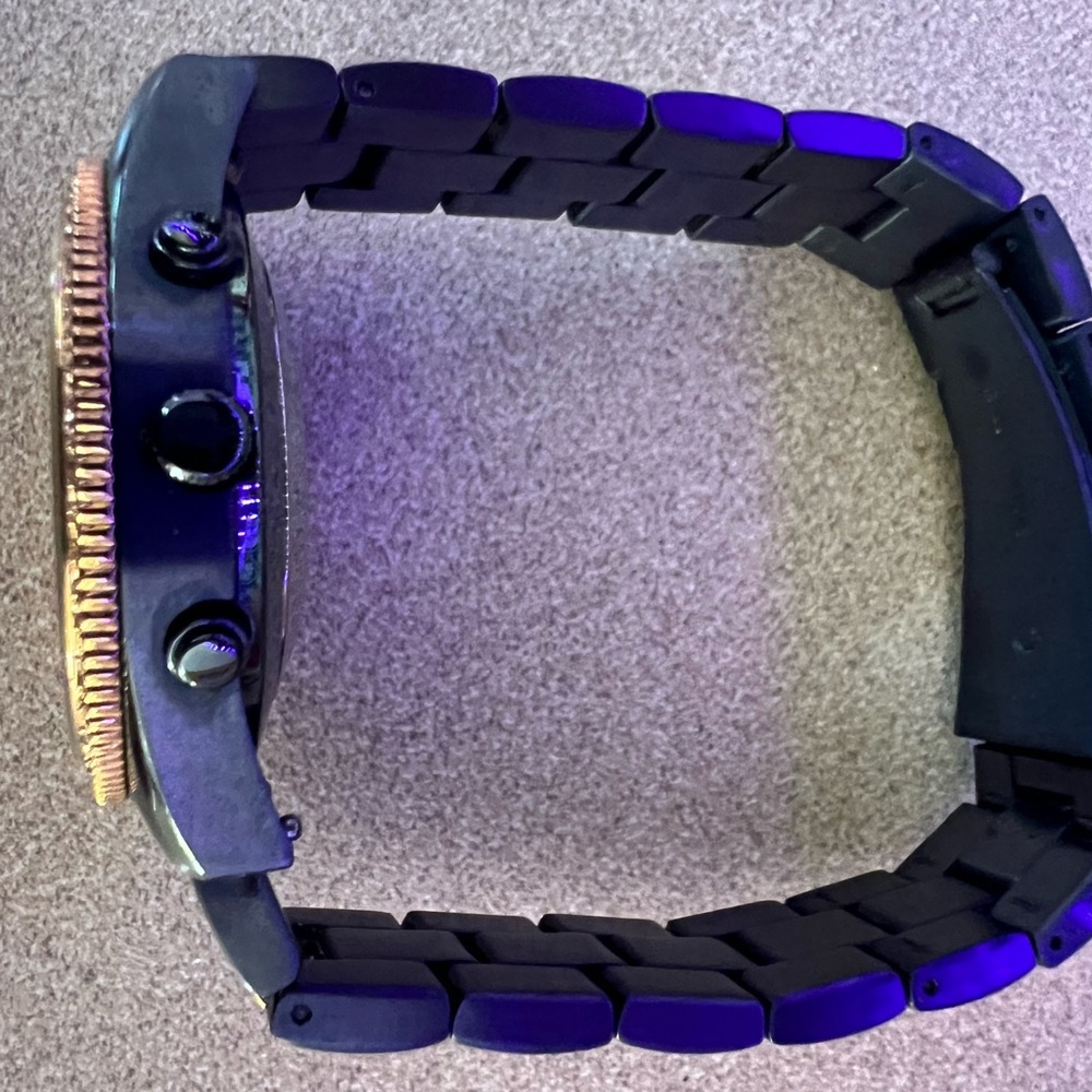 145 Fossil Men’s Watch with Bling - Picture 5 of 5